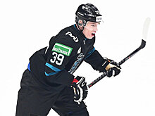 «Понял, как играть не надо. Стараюсь улучшать все свои навыки, быть умнее». Хоккеист Мичков о травме после столкновения с Емелиным