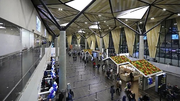 Ямальцы жалуются на холод в новом здании аэропорта в газовой столице ЯНАО