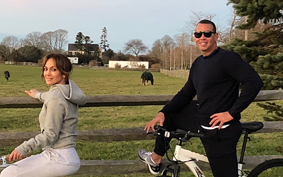 Семейный ужин и велосипедная прогулка: как Джей Ло и Алекс Родригес проводят время вместе