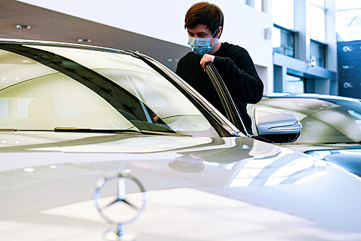 Власти хотят изменить автомобильный «налог на роскошь»