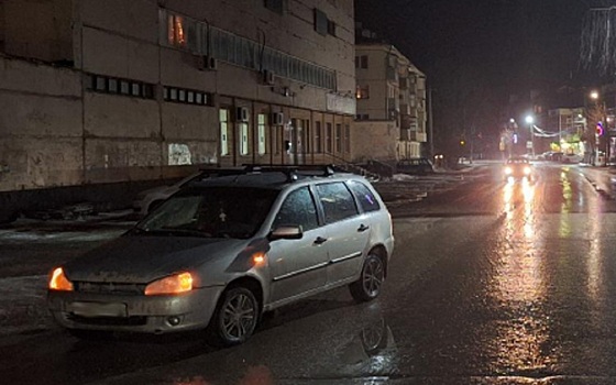 В Рыбном водитель Lada Kalina сбил двух пенсионеров-пешеходов