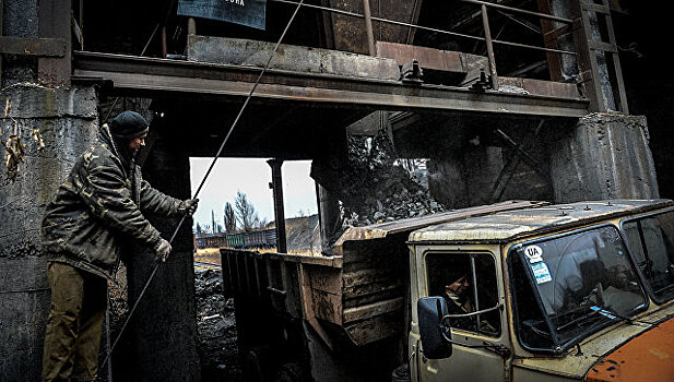 В ДНР не будут массово закрывать угольные шахты, заявил Пушилин