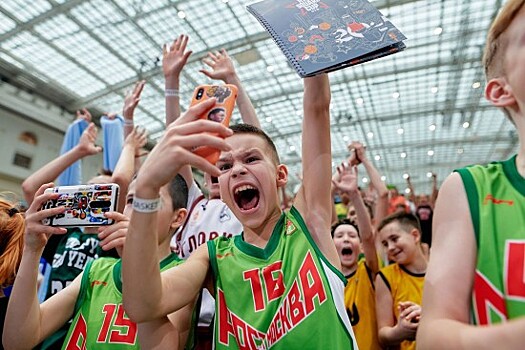 Юные баскетболисты школы №1948 завоевали серебро на престижном турнире