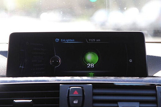 Новое приложение для BMW научилось следить за светофорами