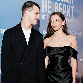 Гриша Верник появился на фестивале без Полины Гухман: «Важен баланс»