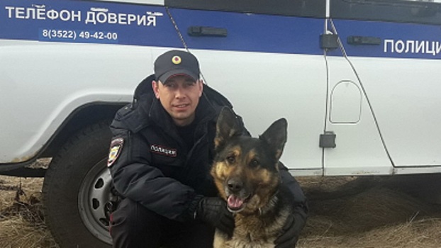 Полицейские Зауралья нашли заблудившуюся в лесу 82-летнюю женщину