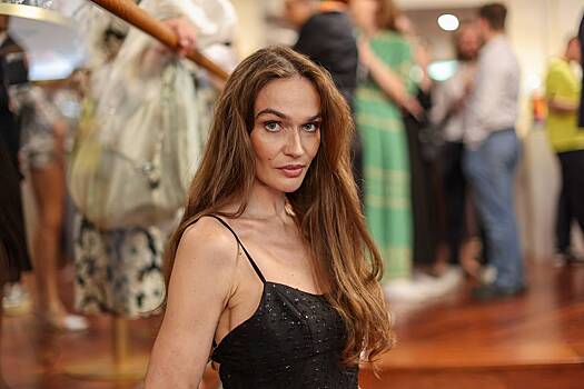 Водонаева раскритиковала женщин на школьных линейках