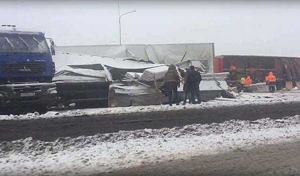В ДТП с фурами на М7 погиб водитель Scania. Фото, видео