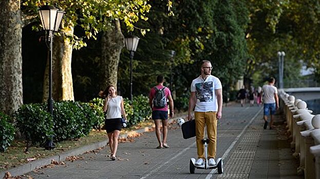 В Петербурге предложили ограничить скорость электросамокатов на тротуарах