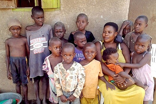 Женщина из Уганды родила 44 ребенка от одного мужчины
