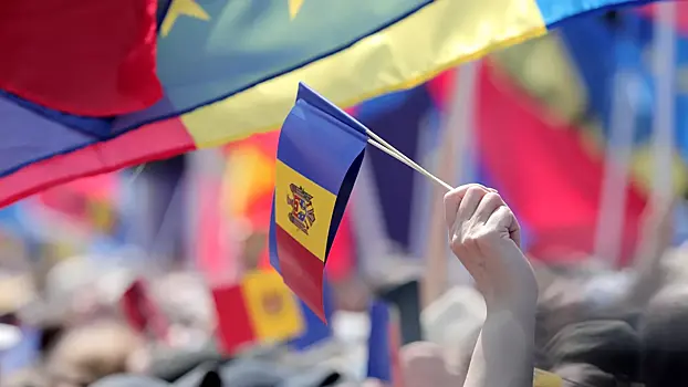 Молдавия переходит на поставки электричества из Румынии