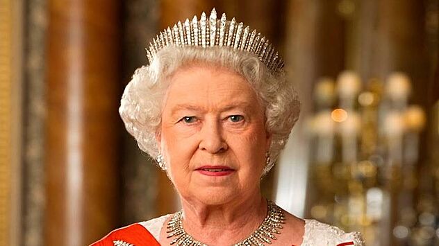Группа Queen и медвежонок Паддингтон поздравили Елизавету II с 70-летием правления