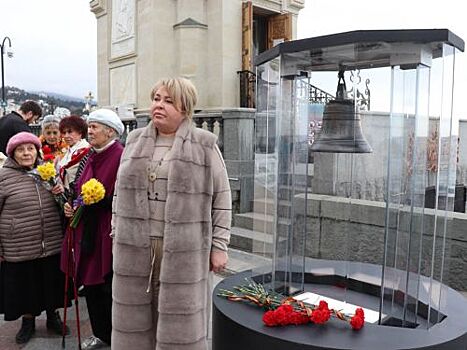 В Ялту привезли подлинный колокол с теплохода "Армения"