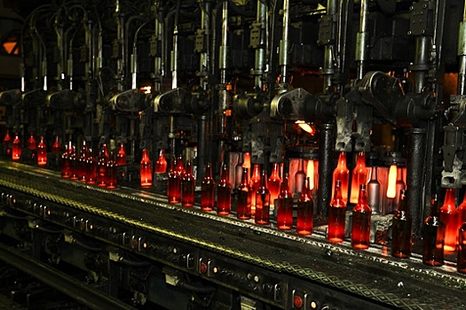 Чегемский стекольный завод за год увеличил объем производства в 1,5 раза
