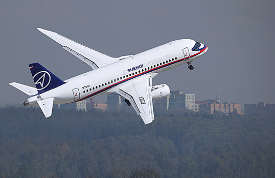 Филев сравнил российскую авиацию без 75-местного Superjet с «пиявкой, которая будет досасывать деньги»