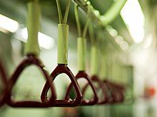 Женщина госпитализирована после падения в автобусе