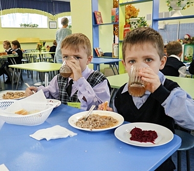 Спецпроект “школьная столовка”: чем кормят ваших детей, пока вы на работе