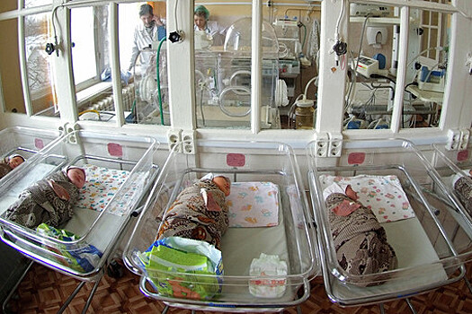 В роддоме Уфы оправдались за беременных пациенток в коридоре