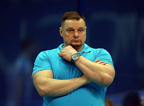 Алекно вновь уступил своему ученику. «Зенит» выкарабкался в полуфинале с 0-2, но Казань добила хозяев турнира в самой концовке тай-брейка