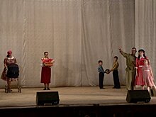 Актеры православного театра передали настроение военного времени