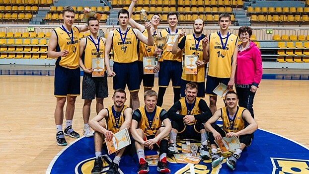 «Бульдоги-ВоГУ» победили в открытом чемпионате Вологды по баскетболу