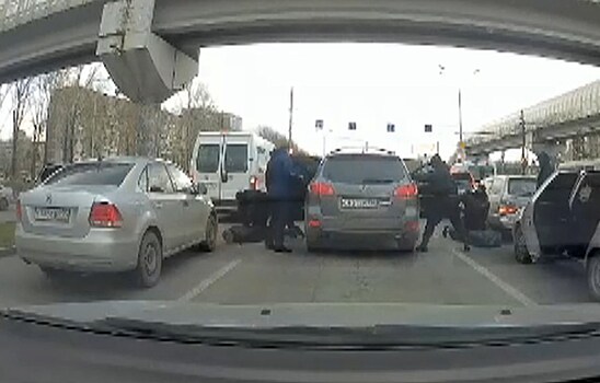 Угонщики похитили 12 иномарок с помощью код-грабберов