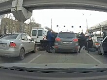 Угонщики похитили 12 иномарок с помощью код-грабберов