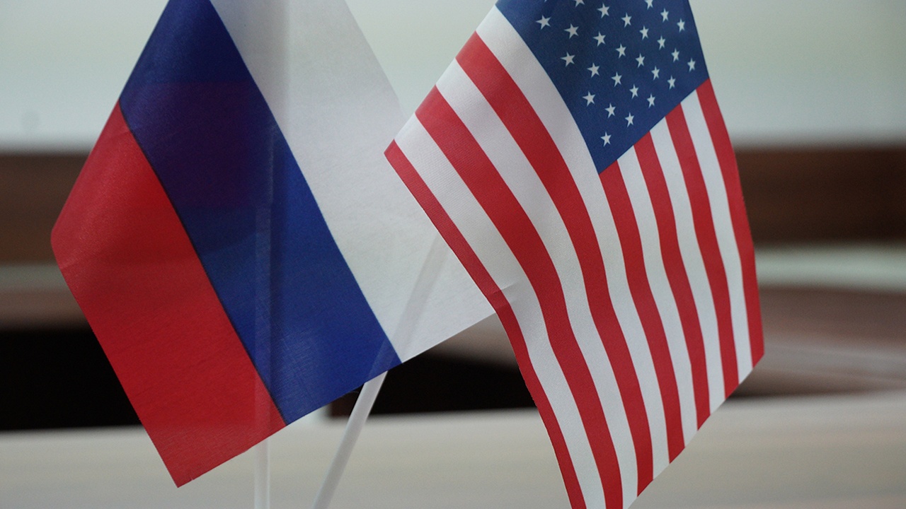 Разведка США предупредила Конгресс, что Россия сохранит устойчивость к санкциям