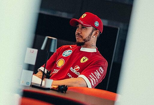Подсчитано, сколько Хэмилтону надо лет, чтобы выиграть с Ferrari