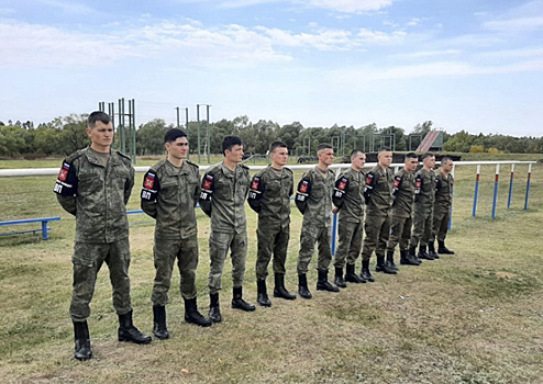 На территории танковой дивизии ЦВО прошли военно-патриотические сборы с допризывной молодежью Челябинской области