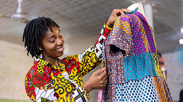 Власти ЮАР направили необходимое оборудование для микропредприятий в Мбомбеле