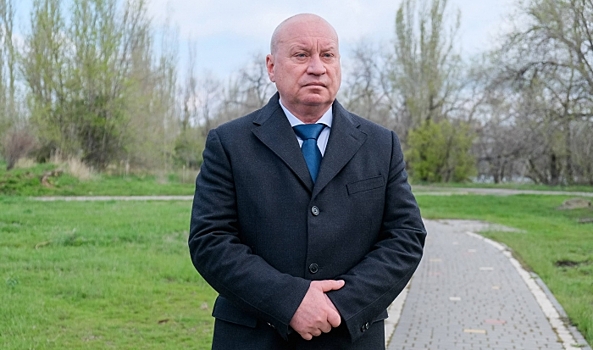 В Волгограде присвоили почетное звание экс-мэру Виталию Лихачеву