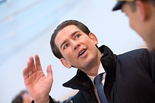 Партию канцлера Австрии оштрафовали на €800 тыс.