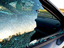 Как правильно разбить стекло автомобиля