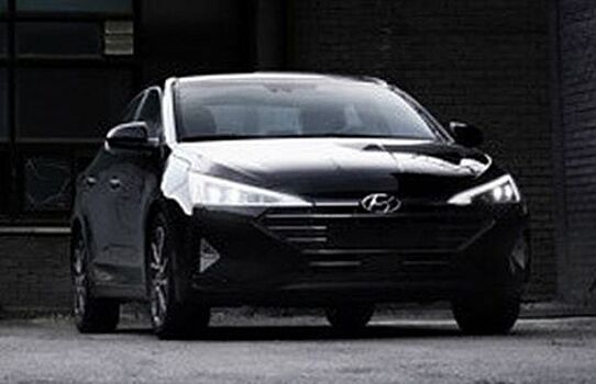 Hyundai полностью рассекретил новую Elantra