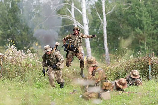 Азербайджан призвал подразделения ВС Армении сложить оружие и сдаться