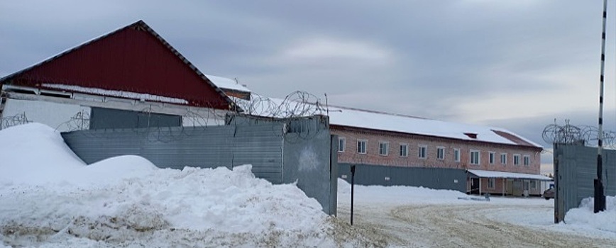 В штабных помещениях ИК-62 Свердловской области всю зиму персонал работает при холодных батареях