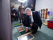 Опыт внедрения инклюзивного образования в Ханты-Мансийске презентован Председателю Думы Югры Борису Хохрякову