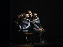 Новый театр показал спектакль по стихам Анны Долгаревой