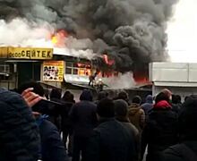 В Бишкеке локализовали пожар на крупнейшем рынке столицы