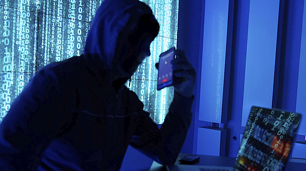 Житель Ноябрьска потерял 740 тысяч рублей после звонка мошенников