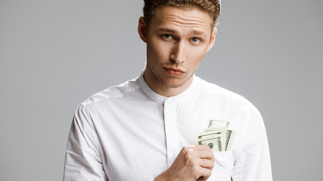 Ни себе, ни людям: 4 самых скупых знака зодиака по мнению астрологов