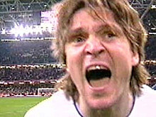 17 лет назад Вадим Евсеев вывел сборную России на Евро-2004: гол Уэльсу и легендарная фраза