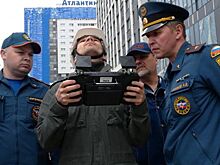 Спасатели отработали использование дронов для помощи людям во время пожара в многоэтажках