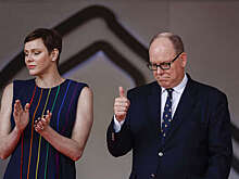 Княгиня Шарлен и князь Альбер II вместе вышли на публику после слухов о разводе