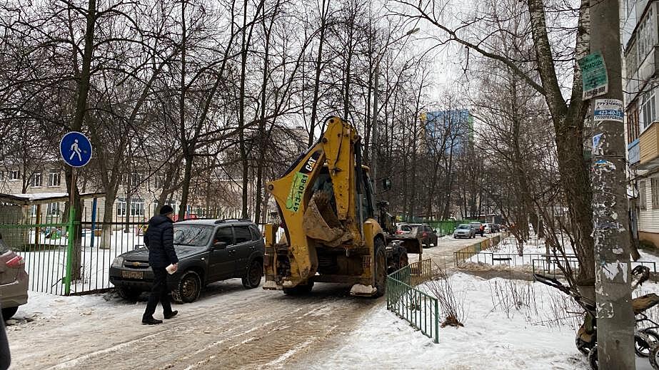 Качество уборки дворов и соблюдение графика вывоза мусора проверили в Канавинском районе Нижнего Новгорода