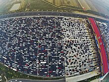 Фото гигантской автомобильной пробки в Пекине "взорвали" интернет