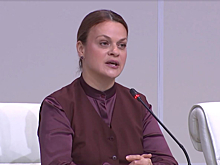 Статс-секретарь – заместитель министра обороны РФ Анна Цивилева вручила ключи от квартир военнослужащим в Подмосковье