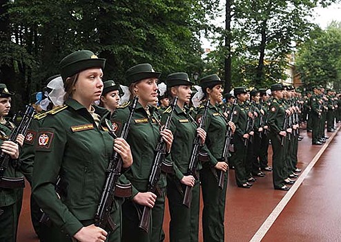 Пятьсот будущих военных врачей приняли Военную присягу в Военно-медицинской академии