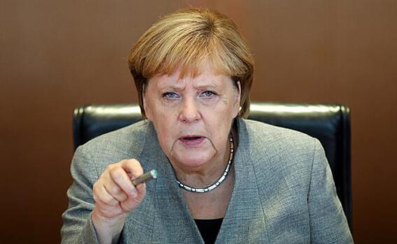 Немцы взмолились о пощаде, но Меркель ради мести Кремлю, своих не пожалеет